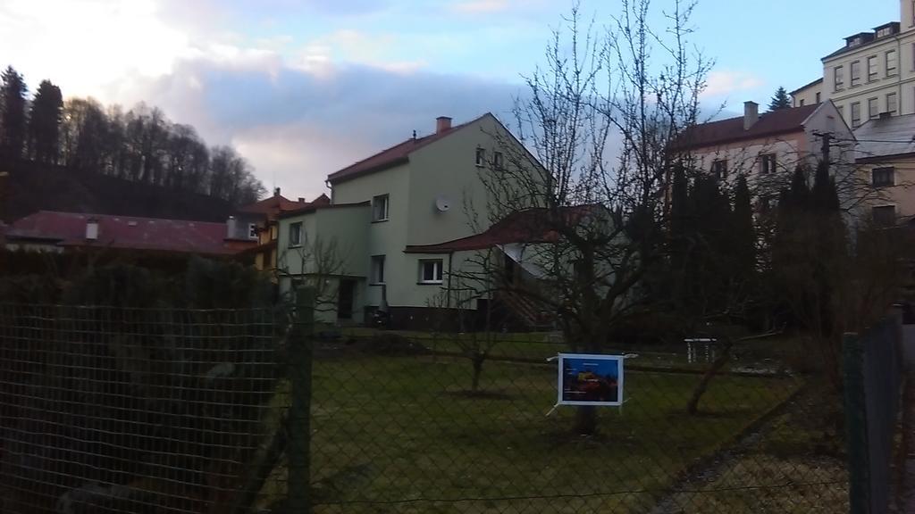 Apartment U Sarky Локет Екстериор снимка